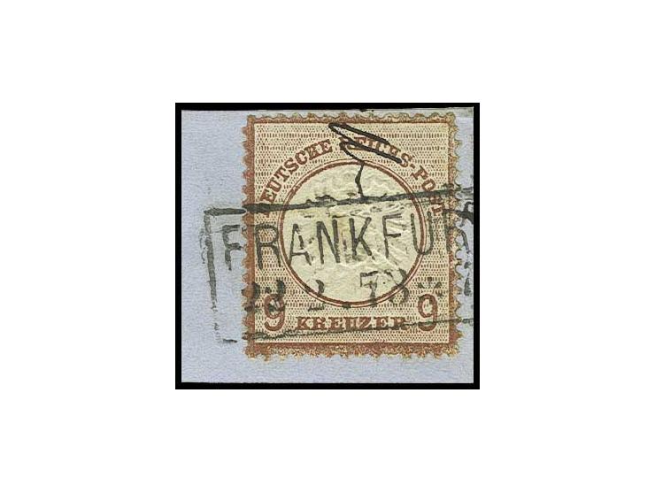 9 Kr. lebhaftbraun in leicht rauher Zähnung, farbfrisch mit Ra2 "FRANKFURT/22 2. 73" sowie kurzem übergehendem Federstrich au