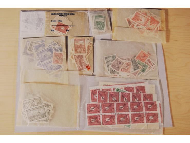 1941/43, postfrische, ungebrauchte (meist ohne Gummi) und gestempelte Partie in Tüten und Bündeln, dazu 13 Briefe und Karten
