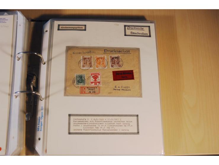 1885/1993, 9-bändige Sammlung "Eingeschriebene Drucksachen" mit insgesamt 370 Briefen, Karten und Streifbändern; vertreten is