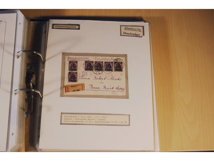 1885/1993, 9-bändige Sammlung "Eingeschriebene Drucksachen" mit insgesamt 370 Briefen, Karten und Streifbändern; vertreten is