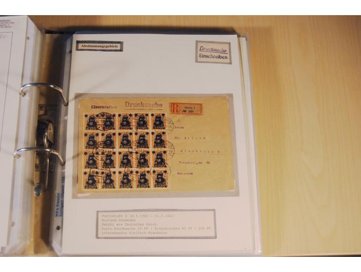 1885/1993, 9-bändige Sammlung "Eingeschriebene Drucksachen" mit insgesamt 370 Briefen, Karten und Streifbändern; vertreten is