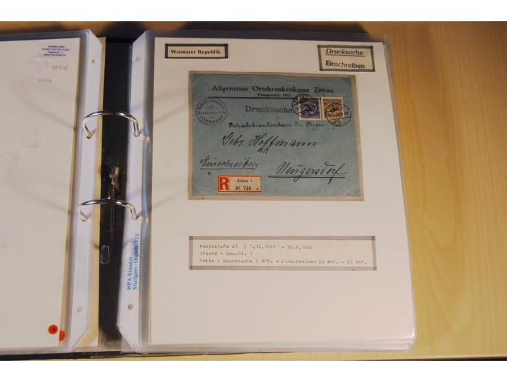 1885/1993, 9-bändige Sammlung "Eingeschriebene Drucksachen" mit insgesamt 370 Briefen, Karten und Streifbändern; vertreten is