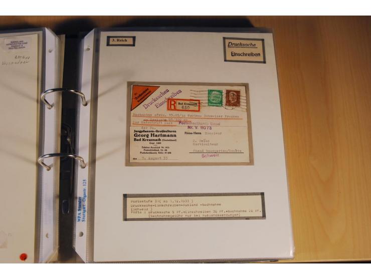 1885/1993, 9-bändige Sammlung "Eingeschriebene Drucksachen" mit insgesamt 370 Briefen, Karten und Streifbändern; vertreten is