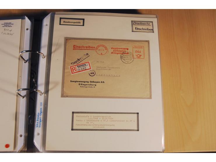 1885/1993, 9-bändige Sammlung "Eingeschriebene Drucksachen" mit insgesamt 370 Briefen, Karten und Streifbändern; vertreten is