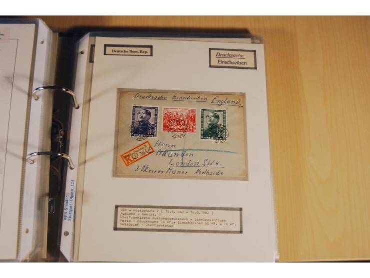 1885/1993, 9-bändige Sammlung "Eingeschriebene Drucksachen" mit insgesamt 370 Briefen, Karten und Streifbändern; vertreten is