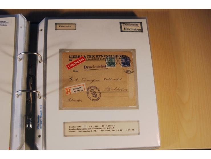 1885/1993, 9-bändige Sammlung "Eingeschriebene Drucksachen" mit insgesamt 370 Briefen, Karten und Streifbändern; vertreten is