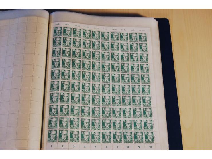 1950/53, postfrischer Bogenposten Freimarken Pieck, Persönlichkeiten und Fünfjahrplan, meist in kompletten Schalterbogen (Mi.
