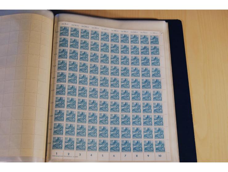 1950/53, postfrischer Bogenposten Freimarken Pieck, Persönlichkeiten und Fünfjahrplan, meist in kompletten Schalterbogen (Mi.
