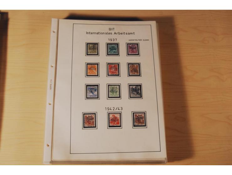 1849/2000, sehr umfangreiche und spezialisierte ungebrauchte/postfrische und gestempelte Sammlung mit vielen Briefen und etli