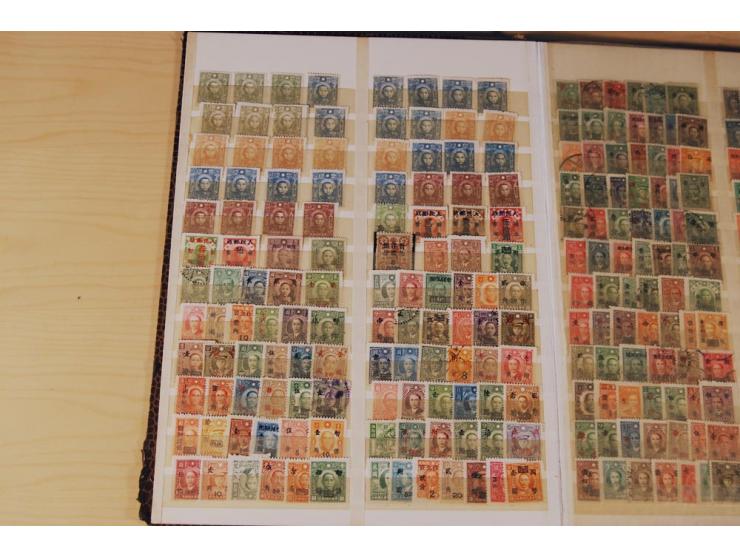 1878/1949, ungebrauchte und gestempelte Partie mit Gebieten im Einsteckbuch