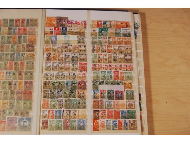 1878/1949, ungebrauchte und gestempelte Partie mit Gebieten im Einsteckbuch