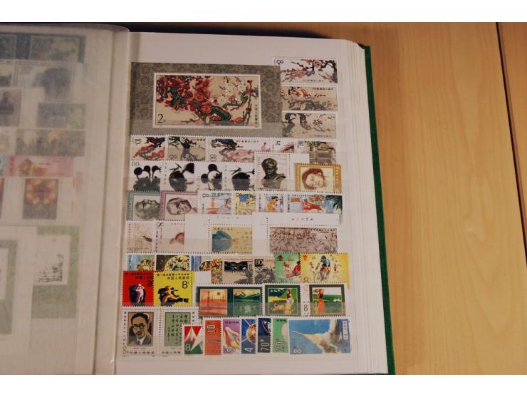 1949/99, postfrischer, ungebrauchter und gestempelter Posten mit etwas Gebieten, Markenheftchen, Belegen und Beilagen