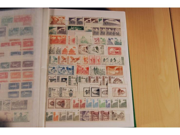 1949/99, postfrischer, ungebrauchter und gestempelter Posten mit etwas Gebieten, Markenheftchen, Belegen und Beilagen