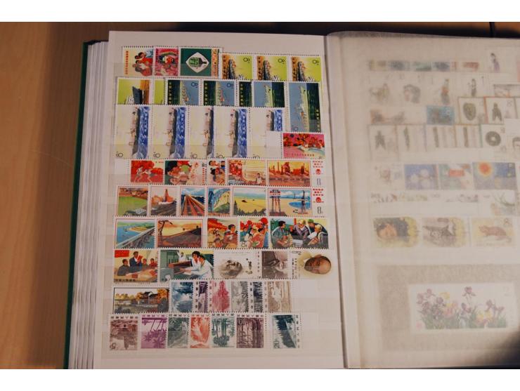 1949/99, postfrischer, ungebrauchter und gestempelter Posten mit etwas Gebieten, Markenheftchen, Belegen und Beilagen