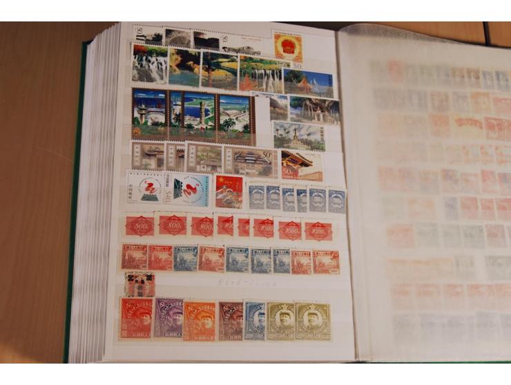 1949/99, postfrischer, ungebrauchter und gestempelter Posten mit etwas Gebieten, Markenheftchen, Belegen und Beilagen
