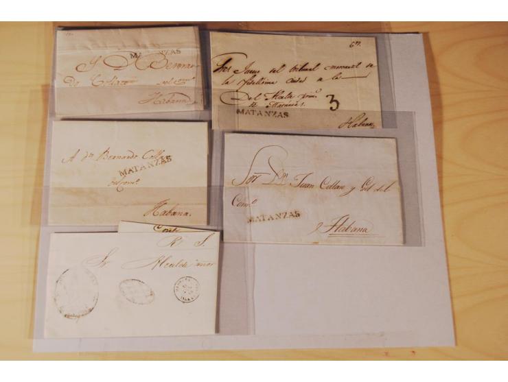 1830/70 (ca.) rund 220 markenlose Briefe, dabei Forwarding-Stempel, Taxstempel und -vermerke etc.