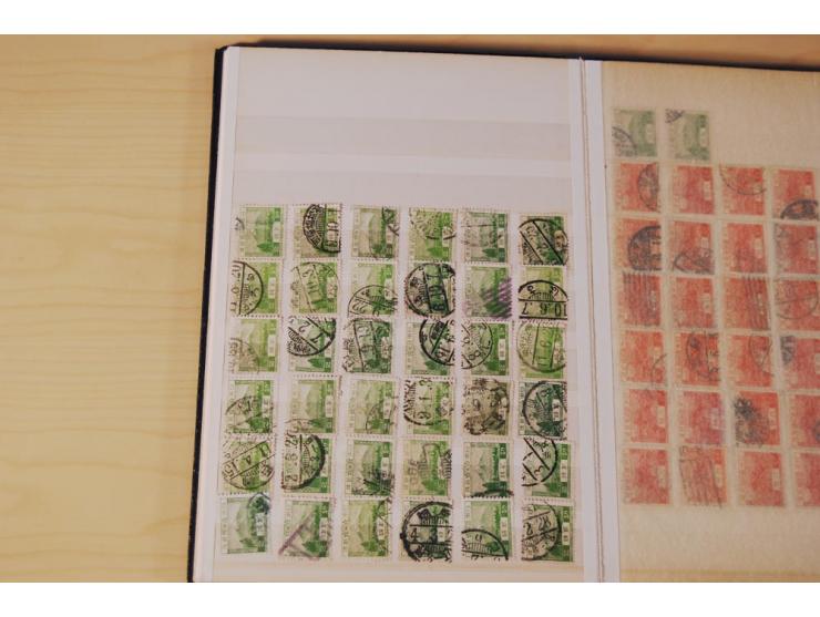 1874/1945, gestempelte Doubletten in 2 kleinen Einsteckbüchern (Mi. nach Angabe des Einlieferers ca. 3.500,-)