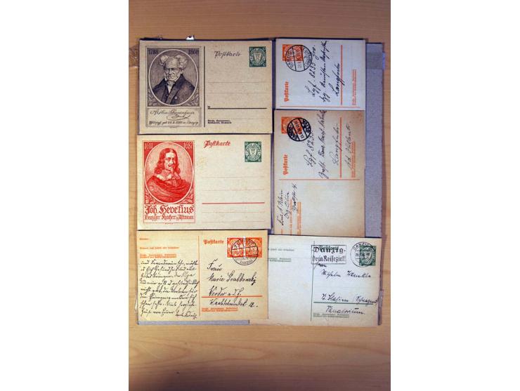 DEUTSCHE NEBENGEBIETE: 1920-45, kleine Sammlung mit Saar, Danzig, Abstimmungsgebiete und Besetzung I./II. WK, meist ungebrauc