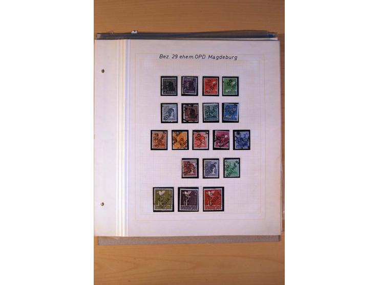 BEZIRKSHANDSTEMPEL: Interessante Sammlung auf selbstgestalteten Albenblättern in 2 Alben, dabei viele Besonderheiten, Briefe 