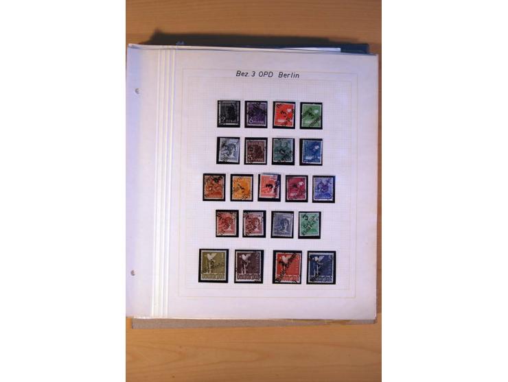 BEZIRKSHANDSTEMPEL: Interessante Sammlung auf selbstgestalteten Albenblättern in 2 Alben, dabei viele Besonderheiten, Briefe 