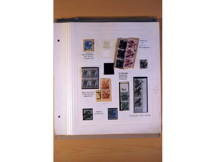 BEZIRKSHANDSTEMPEL: Interessante Sammlung auf selbstgestalteten Albenblättern in 2 Alben, dabei viele Besonderheiten, Briefe 