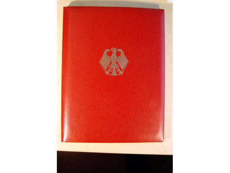 1990, Deutsche Gesellschaft zur Rettung Schiffbrüchiger 60 Pfg., kpl. Bogen, postfrischer und gestempelter 4er-Block sowie Er