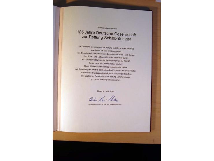 1990, Deutsche Gesellschaft zur Rettung Schiffbrüchiger 60 Pfg., kpl. Bogen, postfrischer und gestempelter 4er-Block sowie Er
