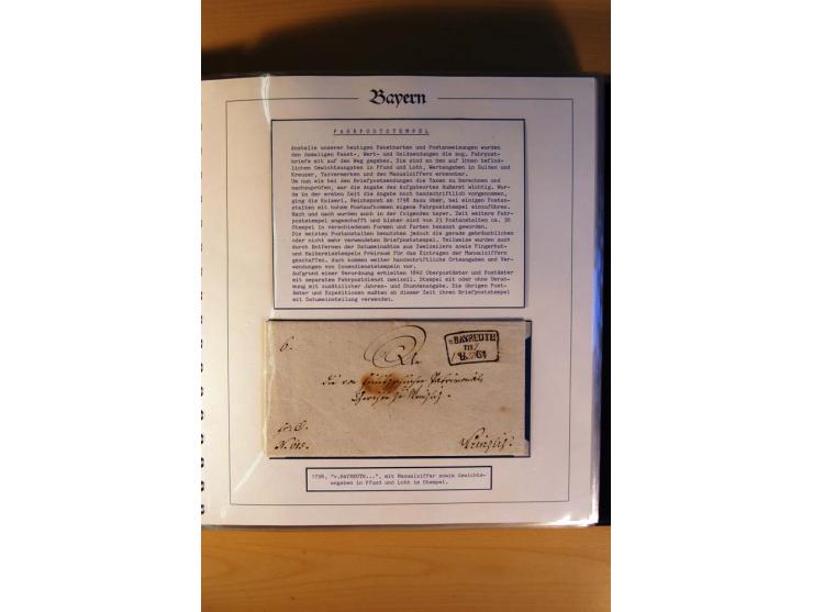 1569/1840 (ca.), fünfbändige postgeschichtliche Sammlung mit vielen seltenen Belegen, dabei gute 'adelige' Stempel wie z. B. 