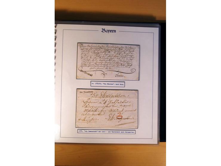 1569/1840 (ca.), fünfbändige postgeschichtliche Sammlung mit vielen seltenen Belegen, dabei gute 'adelige' Stempel wie z. B. 