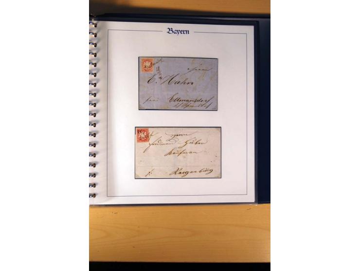 1870/75, zweibändige Spezialsammlung der gezähnten Wappenausgaben in Kreuzerwährung, gestempelt und überwiegend auf Briefen g