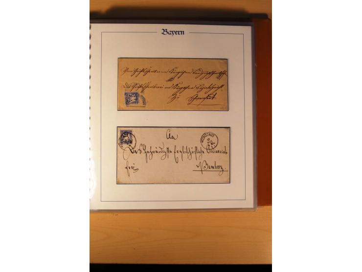 1870/75, zweibändige Spezialsammlung der gezähnten Wappenausgaben in Kreuzerwährung, gestempelt und überwiegend auf Briefen g