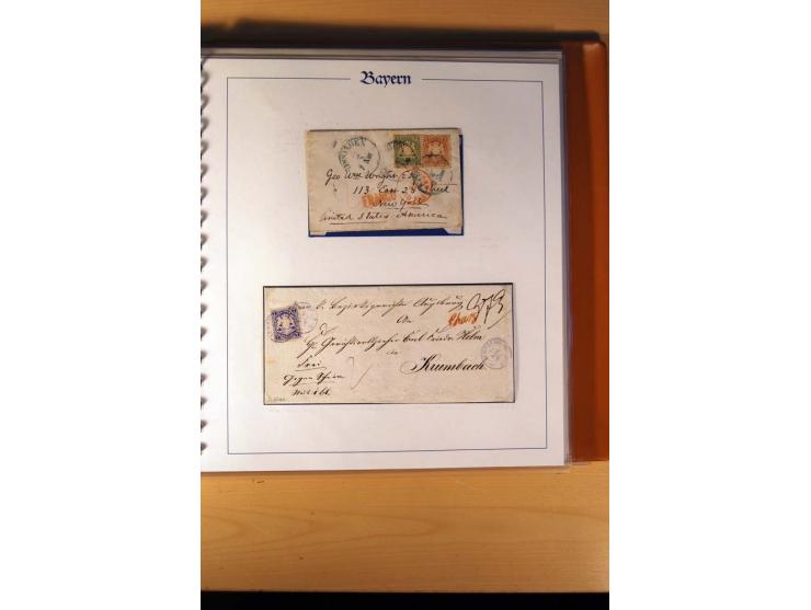 1870/75, zweibändige Spezialsammlung der gezähnten Wappenausgaben in Kreuzerwährung, gestempelt und überwiegend auf Briefen g