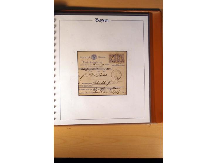 1870/75, zweibändige Spezialsammlung der gezähnten Wappenausgaben in Kreuzerwährung, gestempelt und überwiegend auf Briefen g