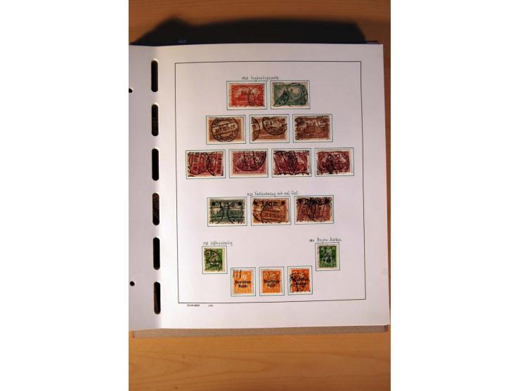 1872/1945, gestempelte Sammlung mit einigen ungebrauchten, bis auf wenige Werte kpl. incl. Dienst mit teils besseren Farben, 