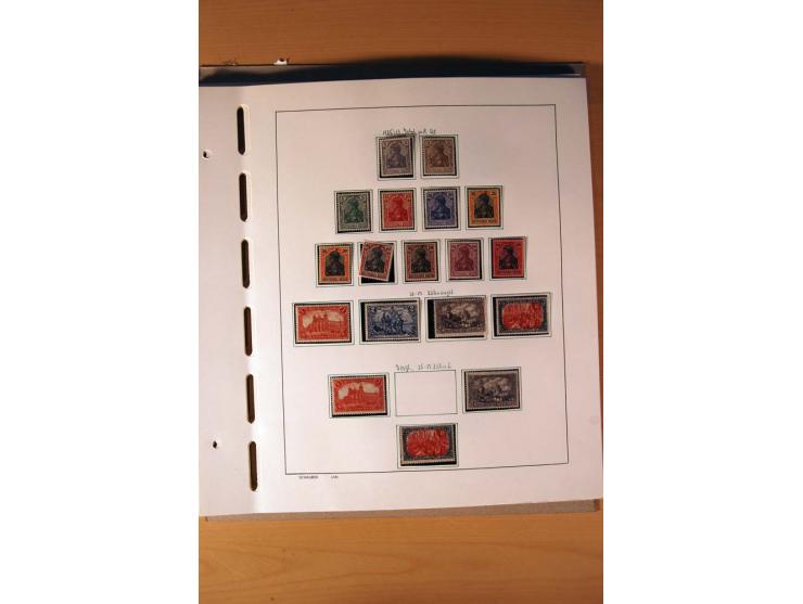 1872/1923, ungebrauchte Sammlung mit einigen postfrischen incl. Dienst, dazu etliche Ganzsachen, Brustschilde teils kein Orig