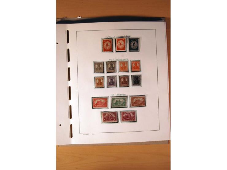 1872/1923, ungebrauchte Sammlung mit einigen postfrischen incl. Dienst, dazu etliche Ganzsachen, Brustschilde teils kein Orig