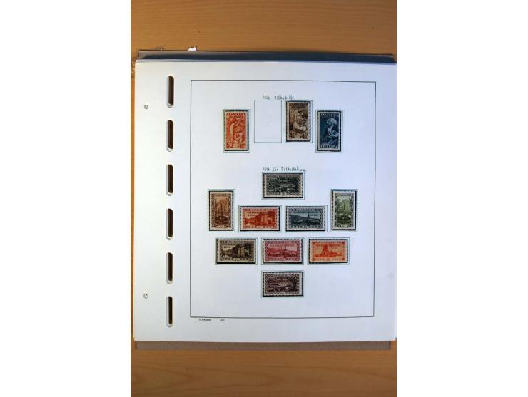 1920/59, ungebrauchte und bis auf Mi.-Nr. 18-31, 128-34 und wenige weitere kpl. Sammlung incl. Dienst