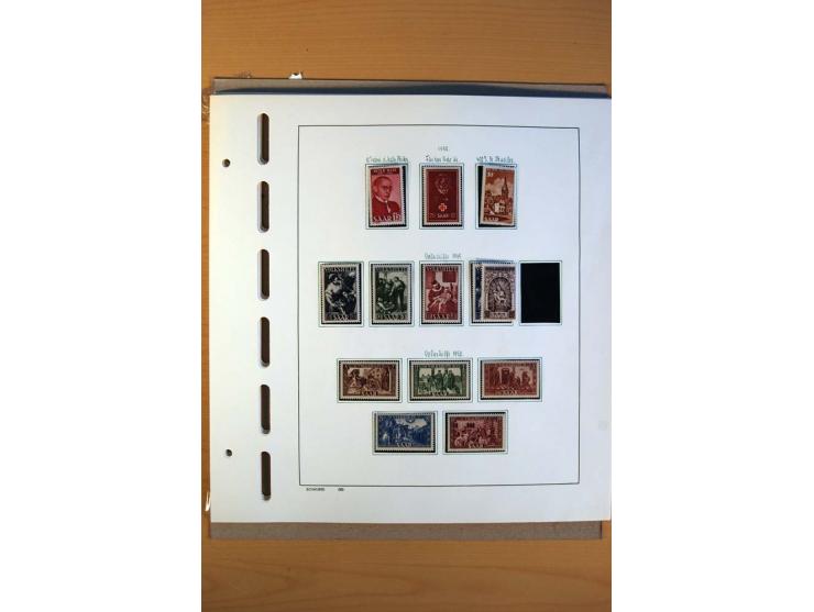 1920/59, ungebrauchte und bis auf Mi.-Nr. 18-31, 128-34 und wenige weitere kpl. Sammlung incl. Dienst
