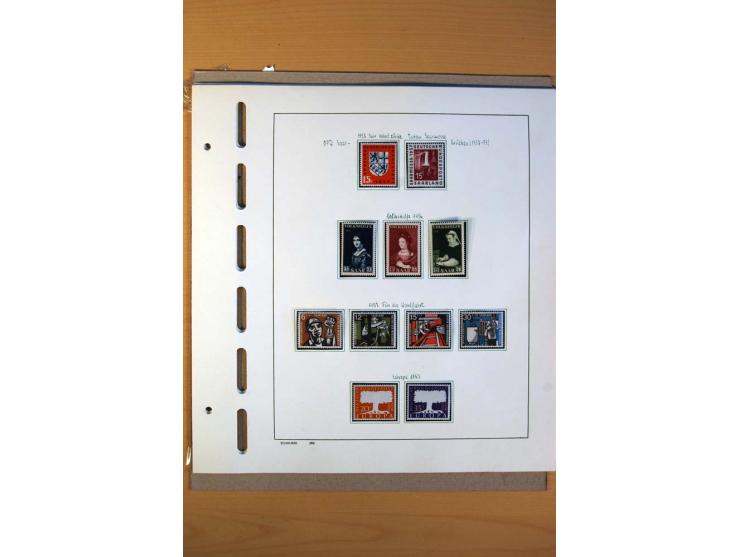 1920/59, ungebrauchte und bis auf Mi.-Nr. 18-31, 128-34 und wenige weitere kpl. Sammlung incl. Dienst
