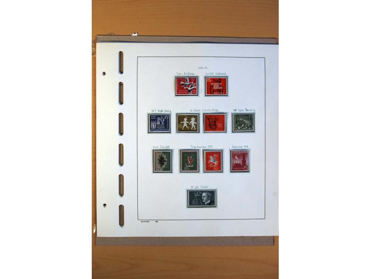 1920/59, ungebrauchte und bis auf Mi.-Nr. 18-31, 128-34 und wenige weitere kpl. Sammlung incl. Dienst