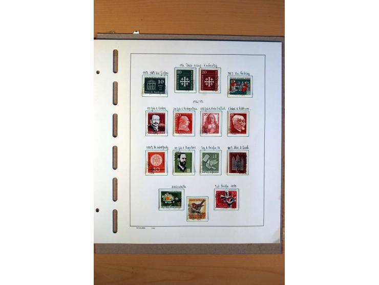 1945/80, ungebrauchter, postfrischer und gestempelter Posten mit Sammlungen Gemeinschaftsausgaben, Französische Zone, Bizone 