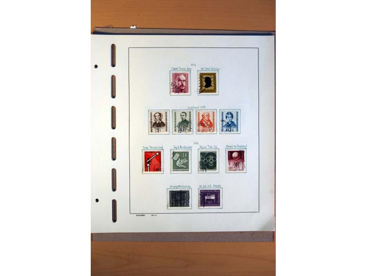 1945/80, ungebrauchter, postfrischer und gestempelter Posten mit Sammlungen Gemeinschaftsausgaben, Französische Zone, Bizone 