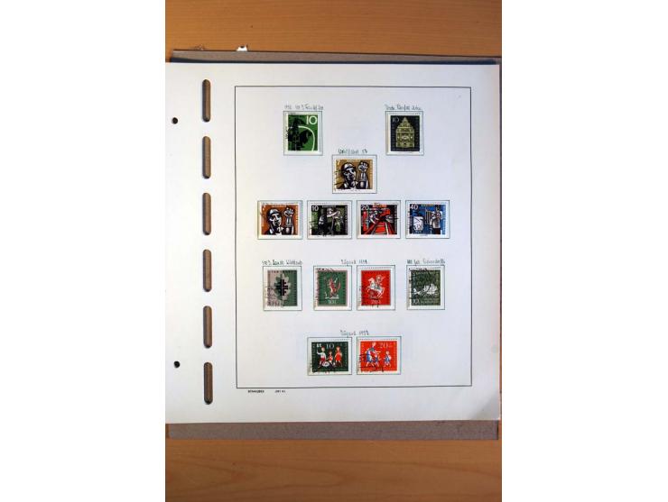 1945/80, ungebrauchter, postfrischer und gestempelter Posten mit Sammlungen Gemeinschaftsausgaben, Französische Zone, Bizone 
