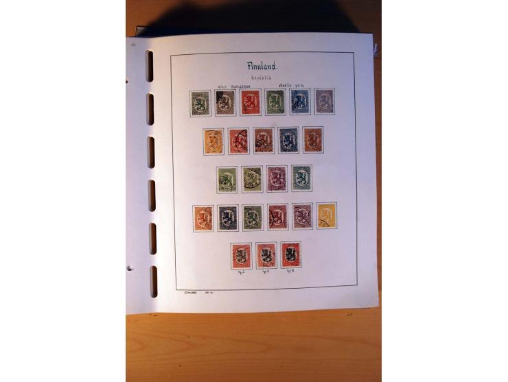 1856/1976, gestempelte kpl. Sammlung mit einer Vielzahl von Unternummern wie Zähnungen, Farben etc., dabei u.a. Mi.-Nr. 1I mi