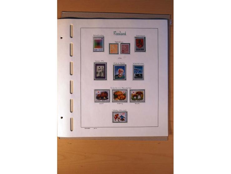 1856/1976, gestempelte kpl. Sammlung mit einer Vielzahl von Unternummern wie Zähnungen, Farben etc., dabei u.a. Mi.-Nr. 1I mi