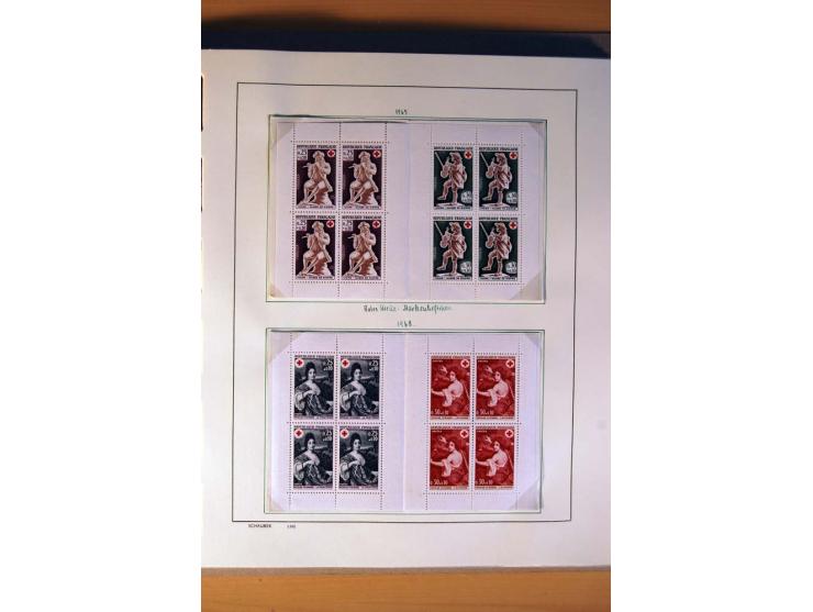 1900/75, ungebrauchte und postfrische Sammlung mit vielen besseren Werten, dabei Mi.-Nr. 96-100, 152, 220-21,  239, 241-42, 2