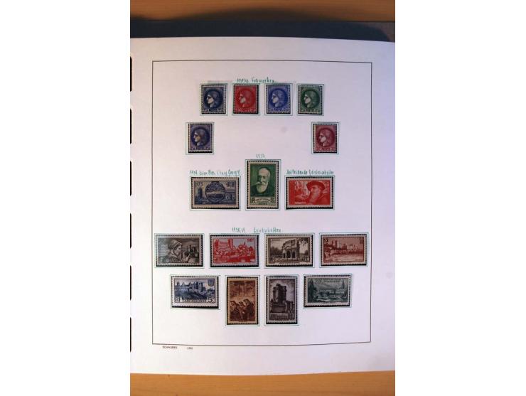 1900/75, ungebrauchte und postfrische Sammlung mit vielen besseren Werten, dabei Mi.-Nr. 96-100, 152, 220-21,  239, 241-42, 2