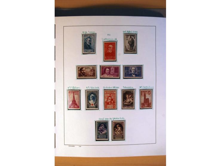 1900/75, ungebrauchte und postfrische Sammlung mit vielen besseren Werten, dabei Mi.-Nr. 96-100, 152, 220-21,  239, 241-42, 2