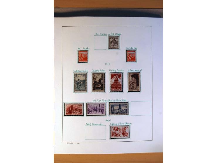 1900/75, ungebrauchte und postfrische Sammlung mit vielen besseren Werten, dabei Mi.-Nr. 96-100, 152, 220-21,  239, 241-42, 2
