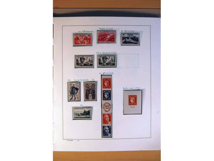 1900/75, ungebrauchte und postfrische Sammlung mit vielen besseren Werten, dabei Mi.-Nr. 96-100, 152, 220-21,  239, 241-42, 2